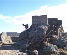 Nanny Goat Hill Lookout - Sydney Tourism 3