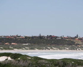 Back Beach - Geraldton - Sydney Tourism 1