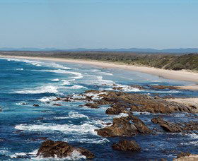 Brooms Head Main Beach - Sydney Tourism 3