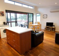Karrak Reach Forest Retreat - Sydney Tourism