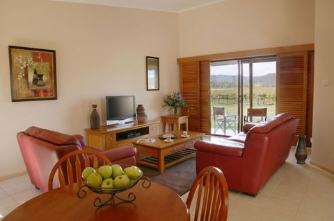 Nightingale Wines Luxury Villas - Sydney Tourism 1