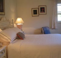 Trafalgar Bed and Breakfast and Annie's cottage - Sydney Tourism