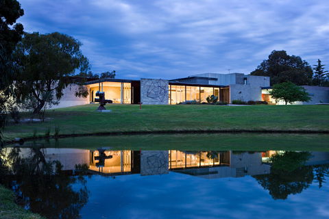 McClelland Sculpture Park + Gallery - Sydney Tourism 1