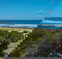 Pelican Beach Road lookout - Sydney Tourism