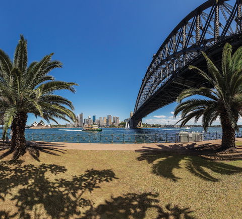 Sydney Harbour Bridge - Sydney Tourism 1