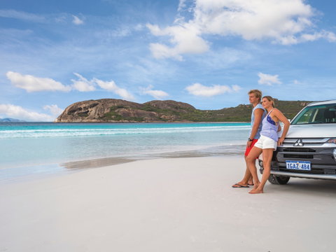 Lucky Bay - Sydney Tourism 1