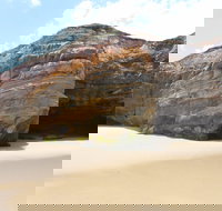 Shelley Caves - Sydney Tourism