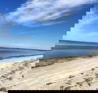 Brownlow Beach - Sydney Tourism