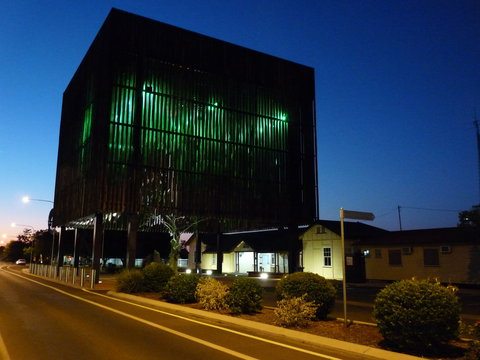 Tree Of Knowledge Memorial - Sydney Tourism 0