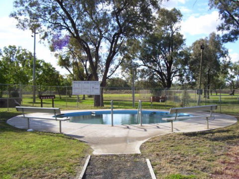 Walgett Artesian Bore Baths - Sydney Tourism 1