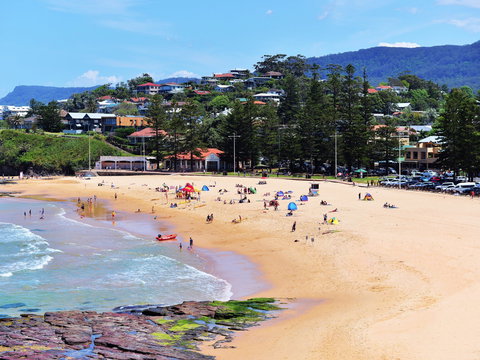 Austinmer Beach - Sydney Tourism 1