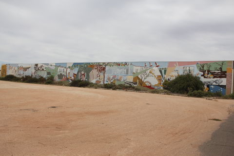 Berri Community Mural - Sydney Tourism 0