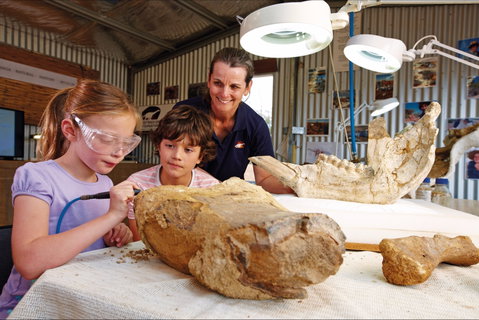 Natural Sciences Loop - Sydney Tourism 1