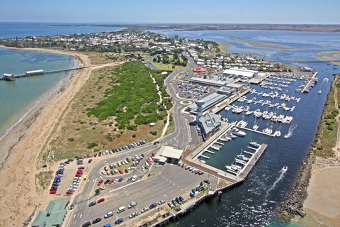 Queenscliff Harbour - Sydney Tourism 1