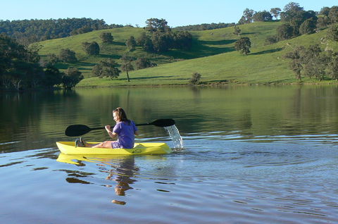 Drakesbrook Weir - Sydney Tourism 1