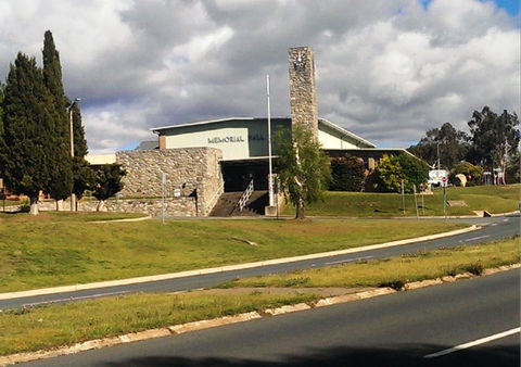Jindabyne - Sydney Tourism 1