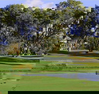 Meadow Springs Golf and Country Club - Sydney Tourism