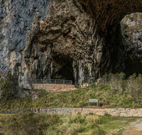 Yarrangobilly Caves  Castle walk - Sydney Tourism