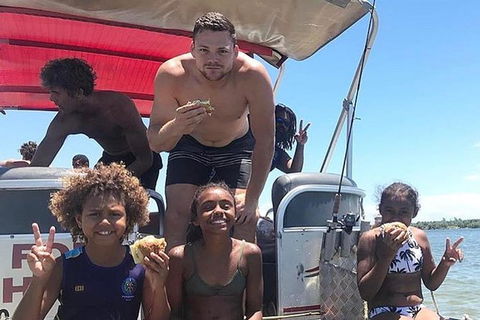 BBQ Boat Hire - Sydney Tourism 1