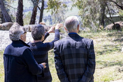 Bathurst Wine Trail Full-Day Private Tour With Tastings - Sydney Tourism 1