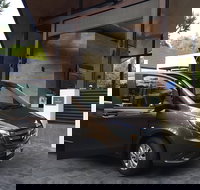 Mercedes 7 seat Limousine Cairns Airport to Port Douglas - Sydney Tourism