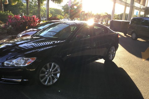 Jaguar Limousine Transfer Cairns Airport To City Or Return - Sydney Tourism 3