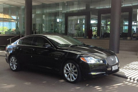 Jaguar Limousine Transfer Cairns Airport To City Or Return - Sydney Tourism 5