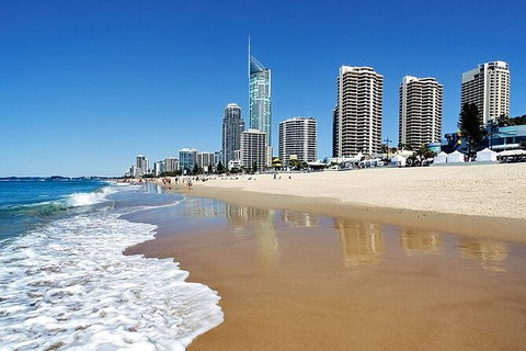 Gold Coast Airport Transfers : Gold Coast City To Airport OOL In Luxury Car - Sydney Tourism 6