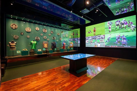 Ultimate Sports Lovers Bus Tour Of Melbourne - Sydney Tourism 4