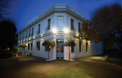 O'Connells Centenary Hotel - Sydney Tourism 0