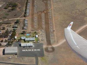 Waikerie Gliding Club - Sydney Tourism 1
