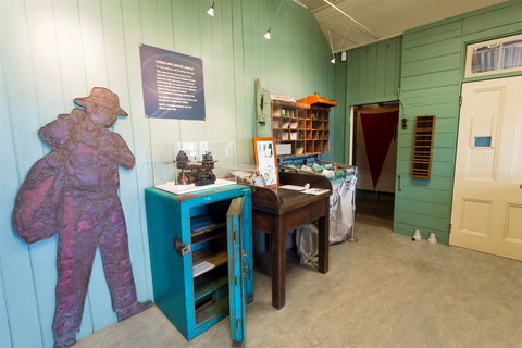 Cardwell Pioneers Tour - Sydney Tourism 0