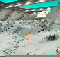 Christmas Day Lunch at DoubleTree by Hilton Alice Springs - Sydney Tourism