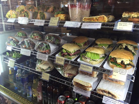 Online Film Screening: Dieci Inverni - Sydney Tourism 2