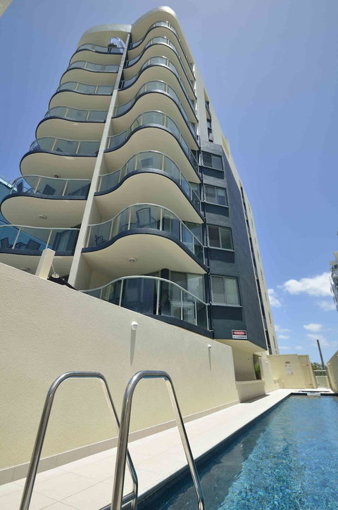 Malibu Mooloolaba - Sydney Tourism 4
