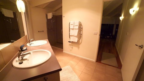 Limosa Rise - Sydney Tourism 4