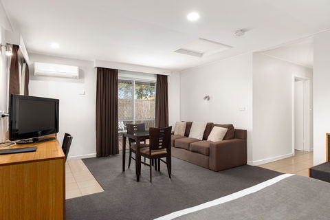 Comfort Inn Silver Birch - Sydney Tourism 1