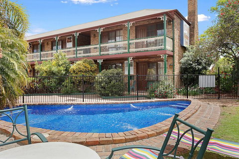 The Settlement Historic Hotel - Sydney Tourism 4