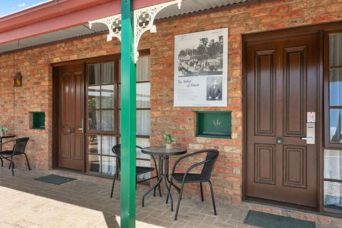 The Settlement Historic Hotel - Sydney Tourism 2