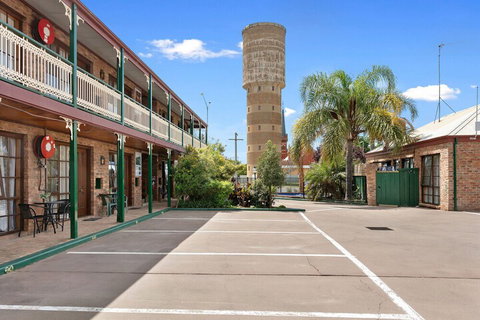 The Settlement Historic Hotel - Sydney Tourism 3