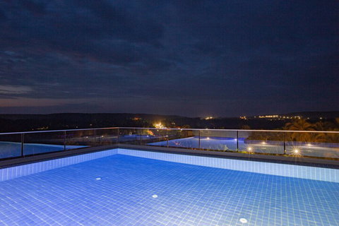 Kims Beach Hideaway - Sydney Tourism 2