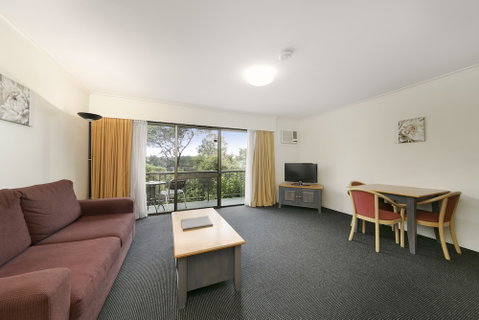 Mt Ommaney Hotel Apartments - Sydney Tourism 5