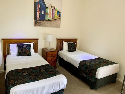 Ensenada Motor Inn And Suites - Sydney Tourism 2