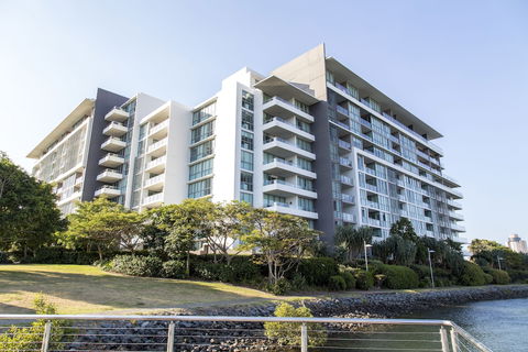 ULTIQA Freshwater Point Resort - Sydney Tourism 3