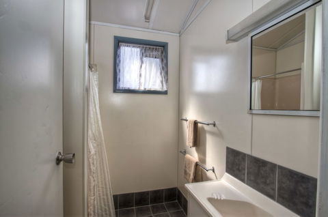 Twin Dolphins Holiday Park - Sydney Tourism 6