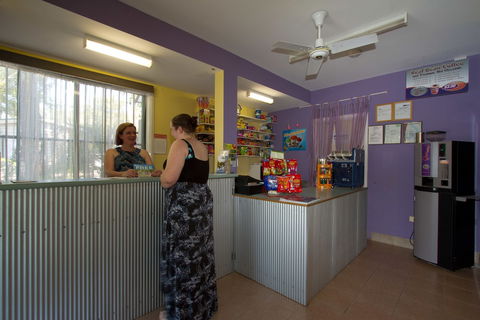 Twin Dolphins Holiday Park - Sydney Tourism 0