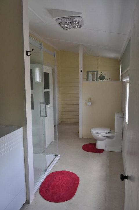 Beths Cottage Roaring 40s - Sydney Tourism 2