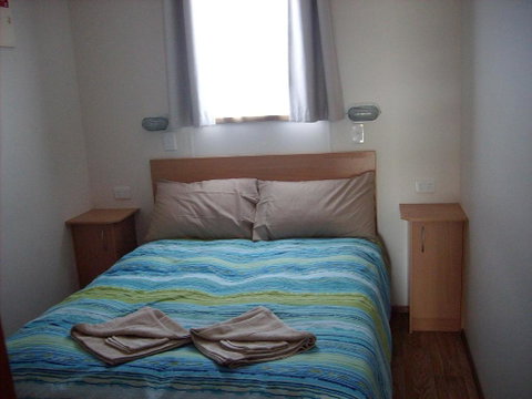 Jackos Holiday Cabins - Sydney Tourism 6