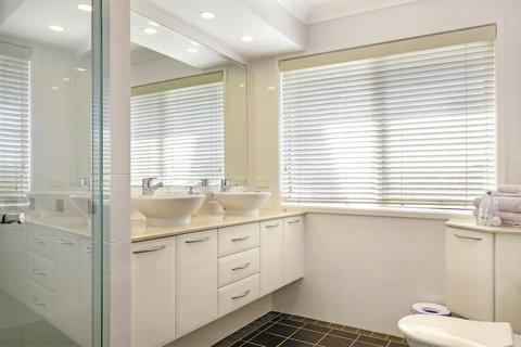 Valley View Bed & Breakfast - Sydney Tourism 5