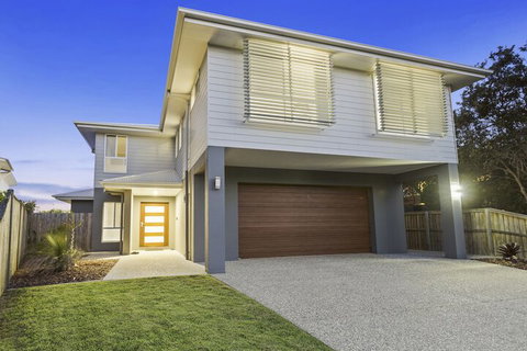 Ebony Rose Tweed Coast Holidays - Sydney Tourism 4